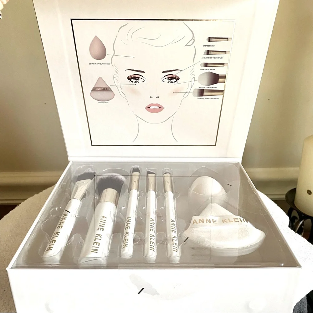 🎅🏻 SALE Anne Klein NEW 7pc  Makeup Brush and Sponge Set for eyes cheeks and face